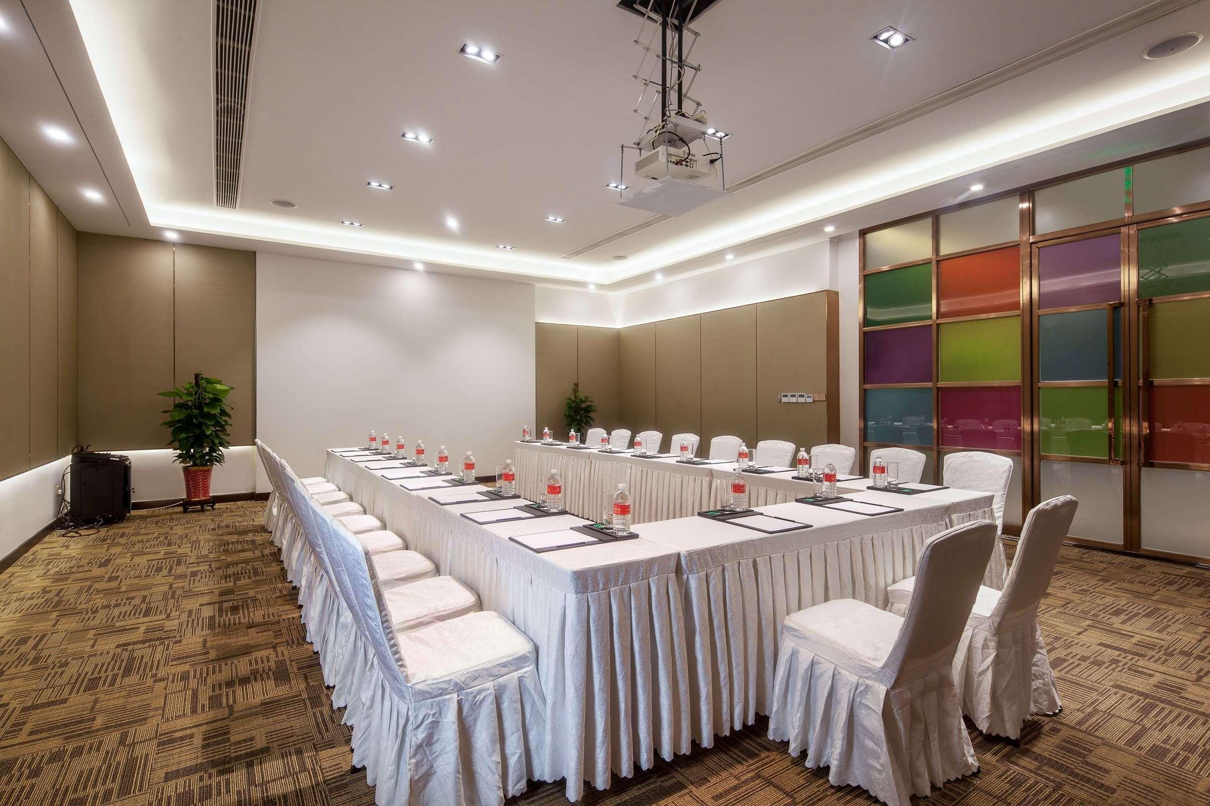 Ramada Shanghai Songjiang Экстерьер фото